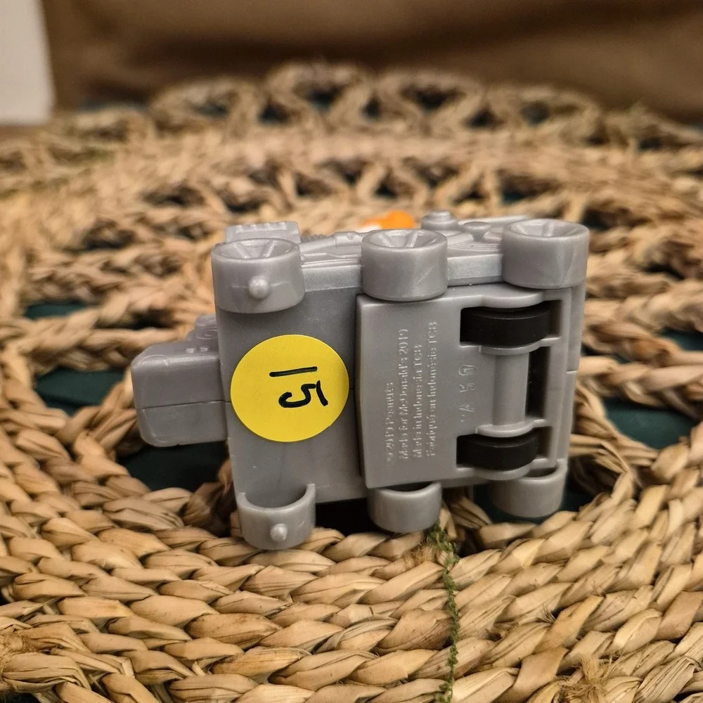 2019 McDonald's Happy Meal Toy Peanuts NASA Snoopy Space Buggy 6